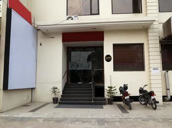 Oyo Premium Football Chowk Hotel Jalandhar Exterior foto